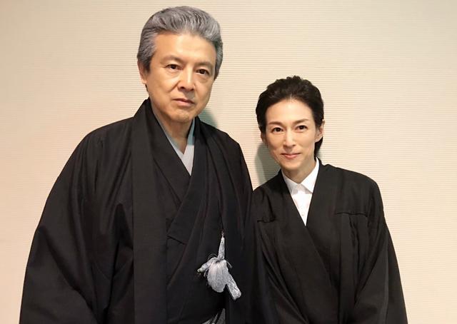 國民模範夫妻！傳奇女星「21歲為愛引退」今年升格當奶奶　「尪也是大咖演員」罕現身魅力依舊