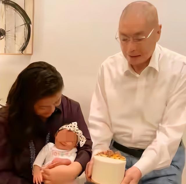 81歲再當爸！國寶級名師「替2歲女兒辦生日宴」極盡奢華　「聘三保姆貼身照顧」早備好5億教育金