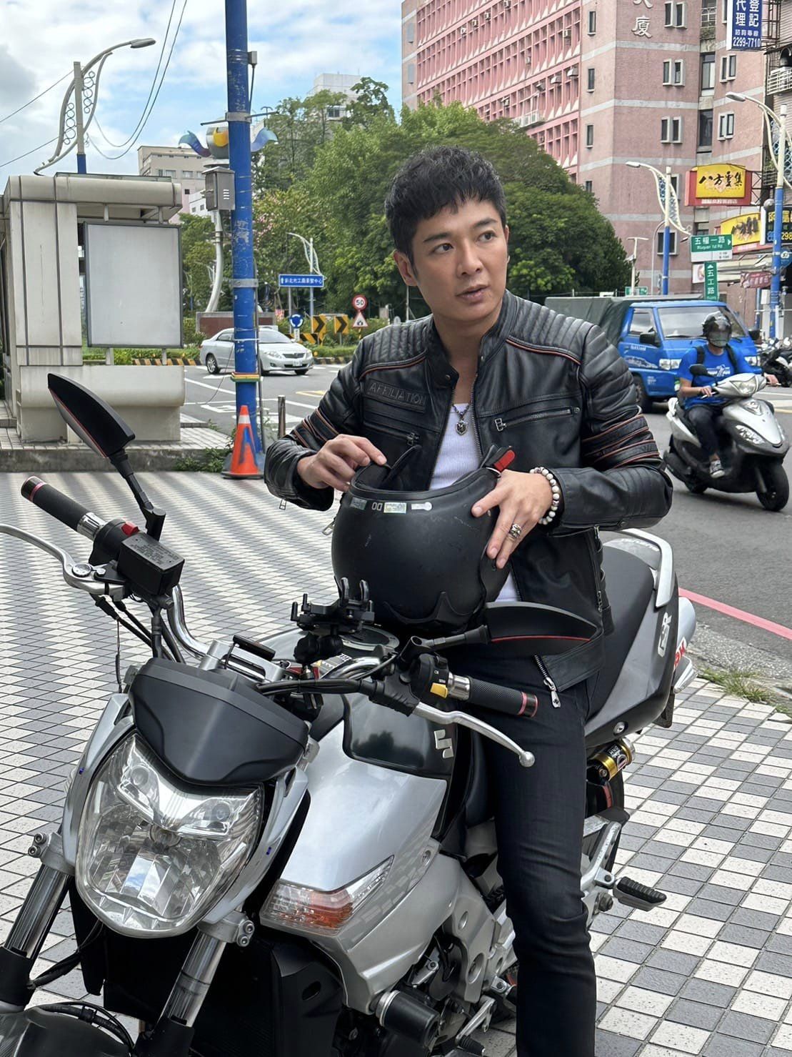 2年沒通告零收入！本土劇男星「轉戰直銷卻賠光財產」　換得負債千萬「關在房內大哭」現況曝