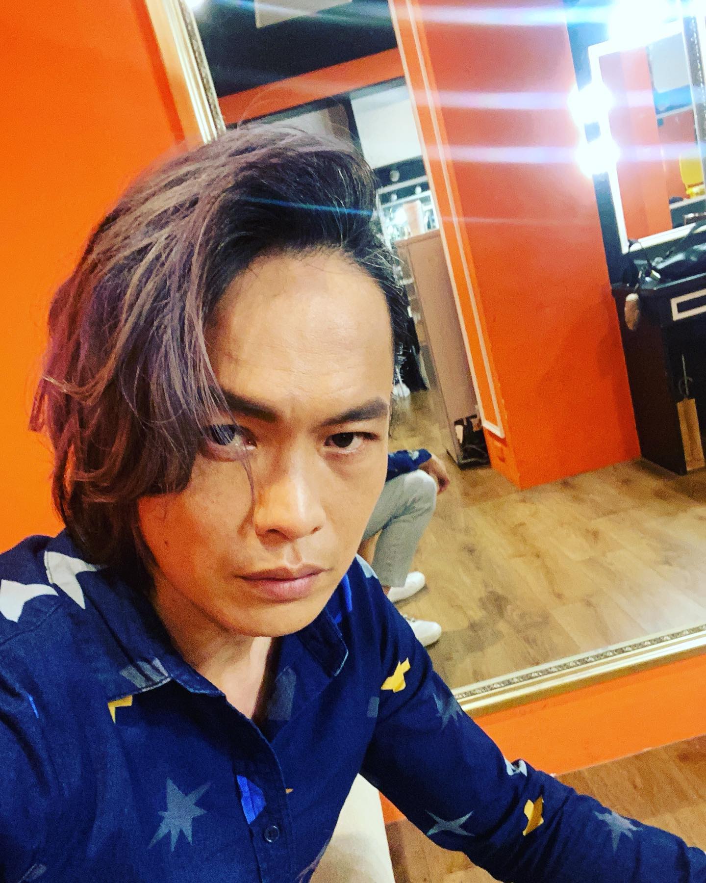 剛出道被看不起！黃鐙輝擔心自己不好笑「效果做過頭得罪人」　師父許效舜「一席話點醒他」10年後領悟精隨