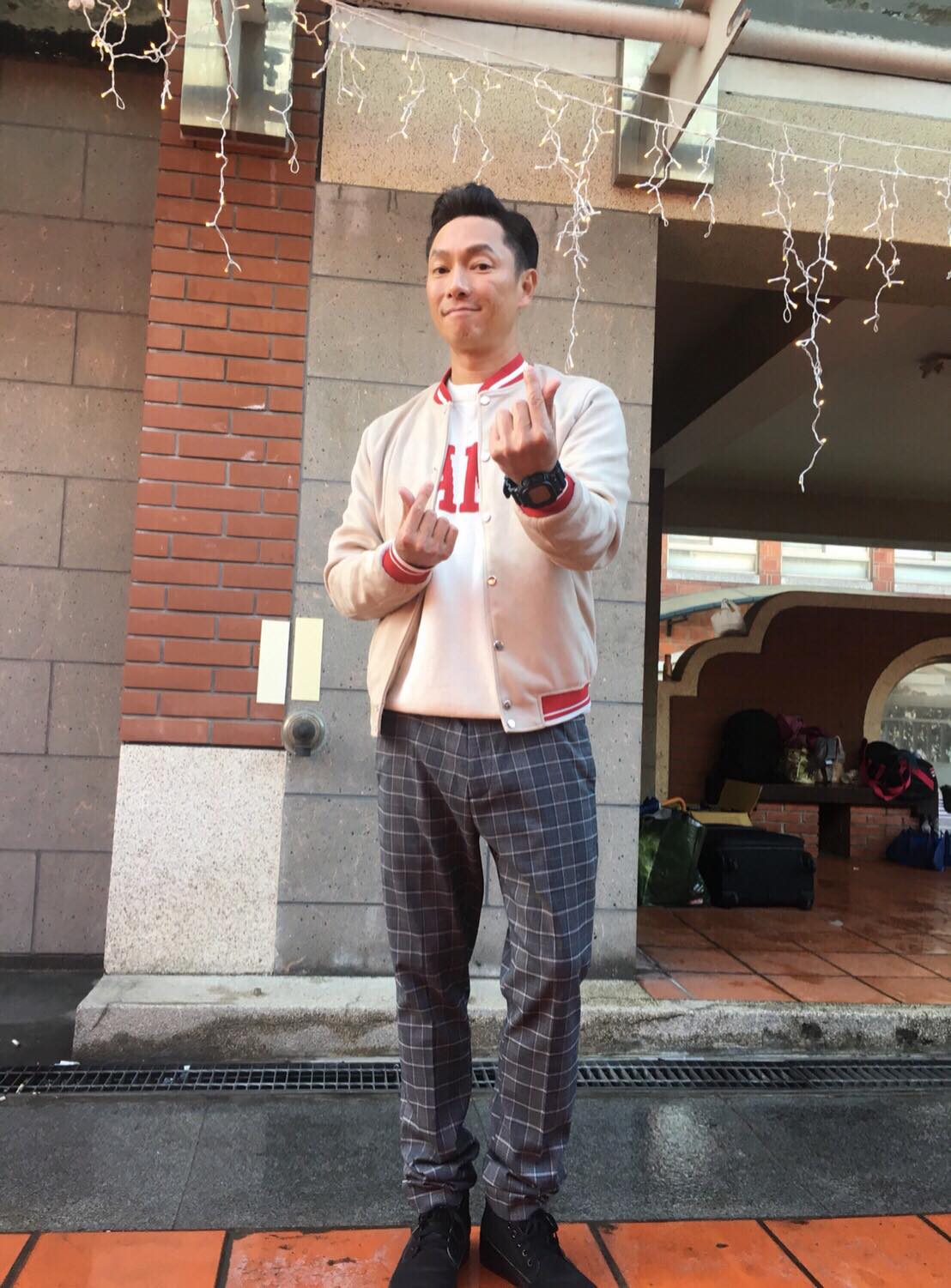 照顧失智婆婆10年！55歲男星曝「太太快喘不過氣」開口提離婚　「輪到自己照顧」醒悟：付錢不是最大