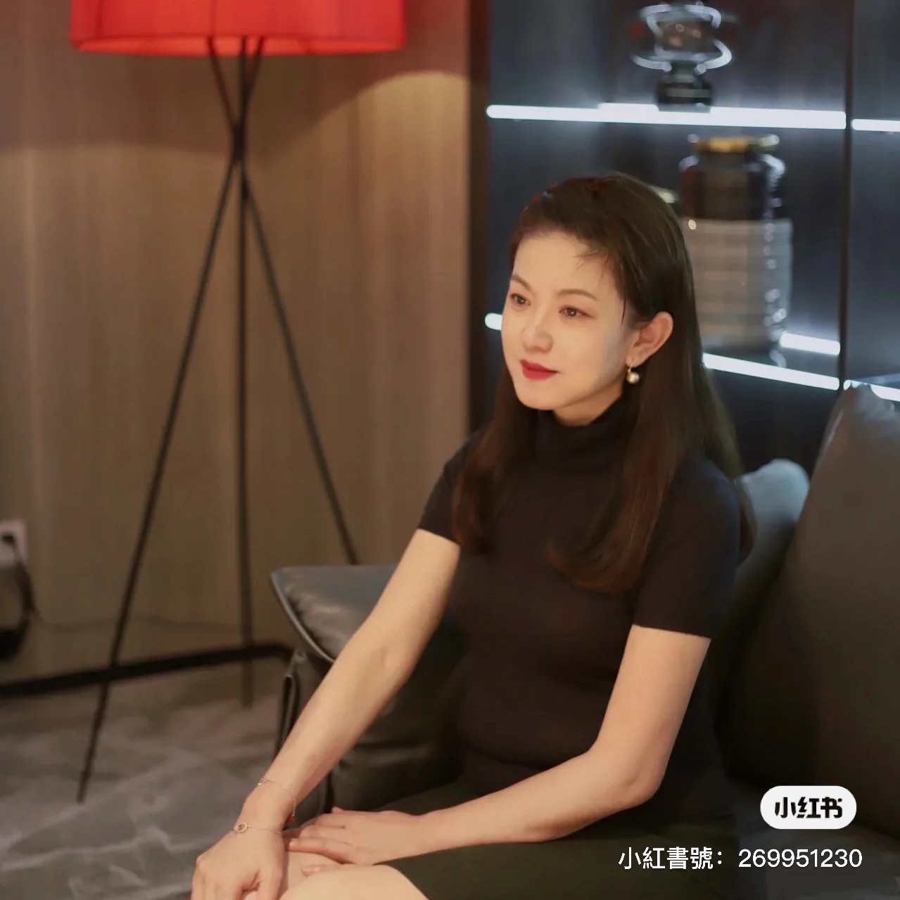 媲美林青霞的美貌！正妹曬出「媽媽年輕舊照」驚艷爆紅　媽媽近照「凍齡美貌秒贏女兒」美到被盜圖