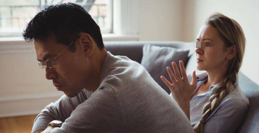 溫柔善良是假象！我下夜班回家「聽見浴室有水聲」　下一秒門開了「出來的不是老婆」我徹底癱倒在地