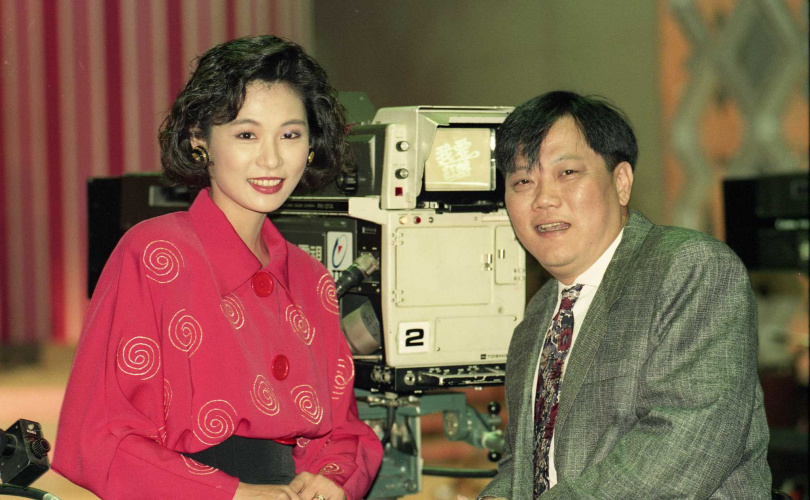 當年是主持天后！63歲資深女星「失婚被說飯局妹」　如今「轉行當房仲」曝戀愛狀況