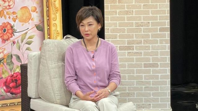 當年是主持天后！63歲資深女星「失婚被說飯局妹」　如今「轉行當房仲」曝戀愛狀況