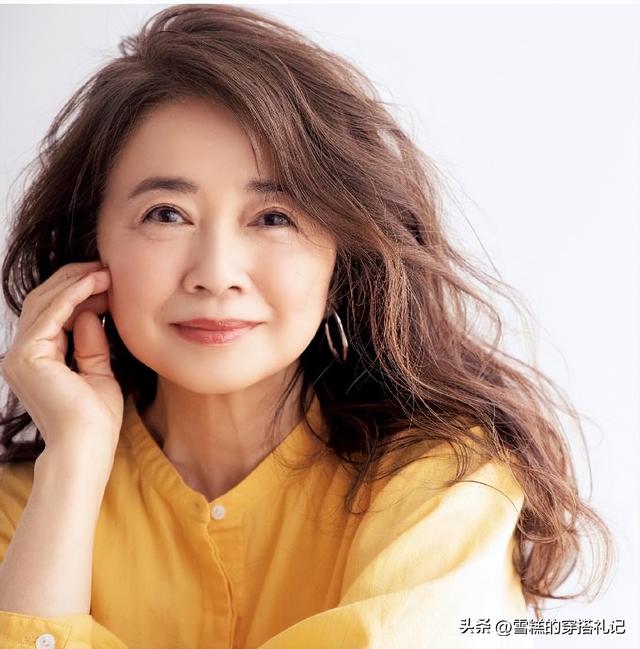 50+女人更適合直髮還捲髮？三款「人氣爆棚捲髮」減齡顯臉小　「髮色搭配是關鍵」選錯小心老氣感倍增