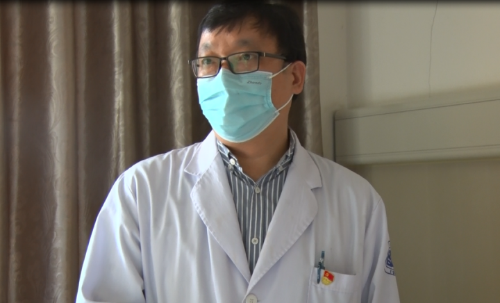 帶孫子去吃麵！陌生鄰桌「猛盯婦人一直看」急勸：快去醫院　一檢查「結果讓她嚇壞」3徵兆沒注意
