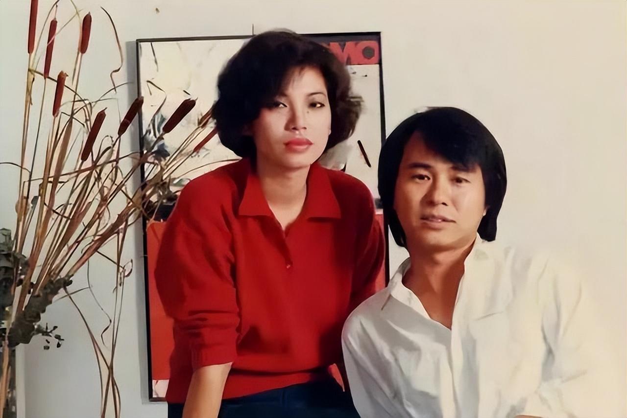 經歷10年無性婚姻！歌壇天后「嫁大10歲導演」被拋棄　65歲孑然一身「無兒無女」坦言：應該早點放他走