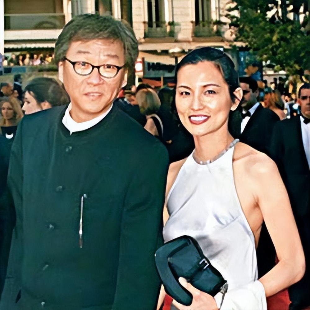 經歷10年無性婚姻！歌壇天后「嫁大10歲導演」被拋棄　65歲孑然一身「無兒無女」坦言：應該早點放他走