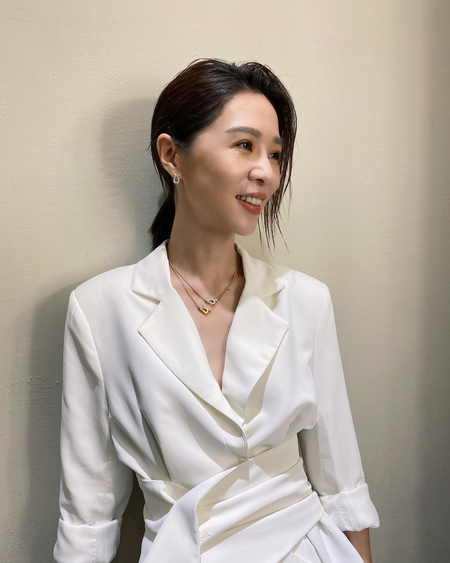 詮釋三代女人！謝盈萱接下金馬主持「一人飾4角」神演技甘拜下風　入戲太深醒悟「急向媽媽道歉」：不懂妳的愛