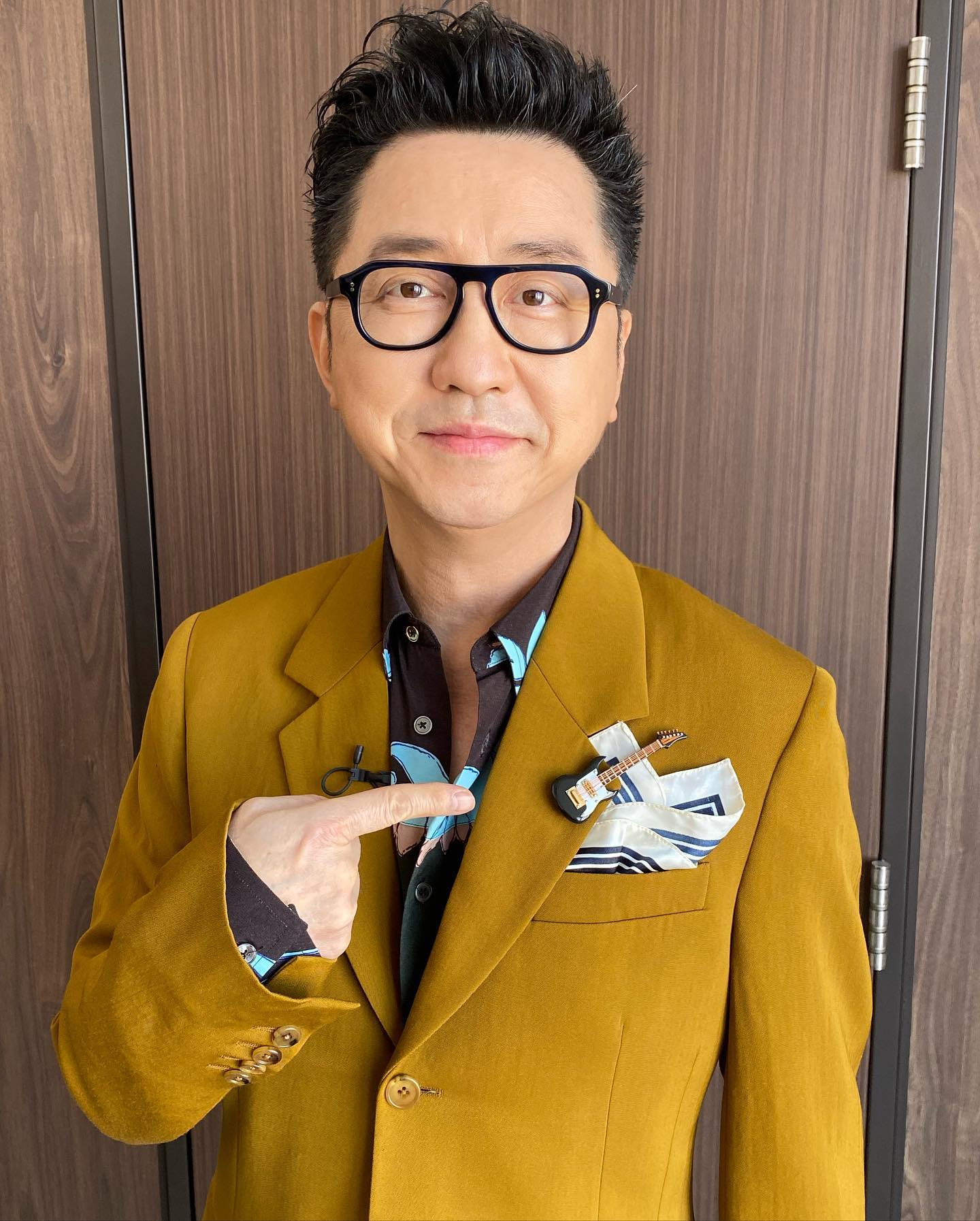 再婚6年首放閃！庾澄慶唱到一半「愛妻同框笑眼藏不住」舉動閃瞎全場　揪妻出國「甜度小蜜月」兩人世界甜翻