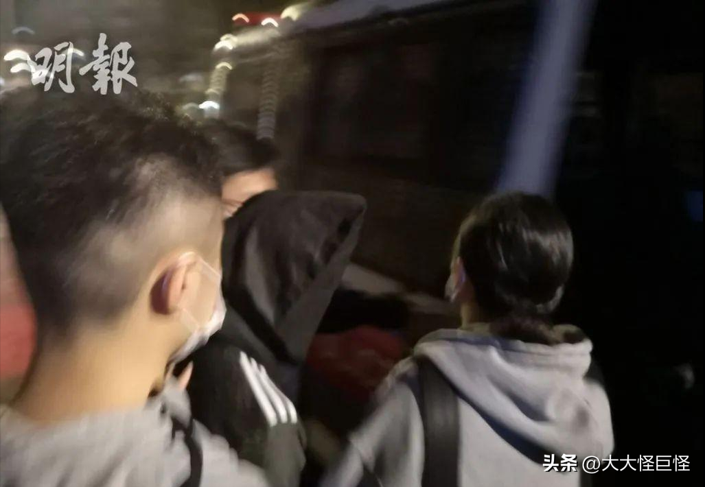 一家三口相約共赴黃泉!父母跳下樓後「兒子卻臨時反悔」放棄 被捕後「輕生理由曝光」令人唏噓