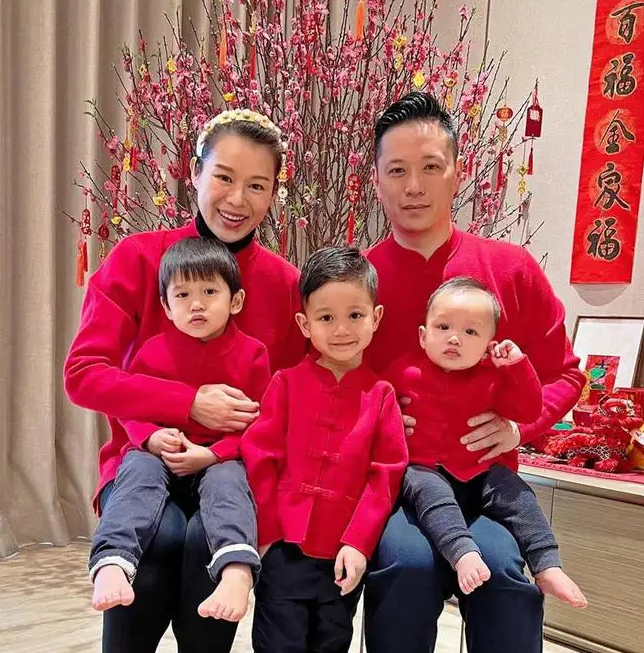 同居8年都不娶！她轉身閃嫁豪門「10年生3胎」　他後悔不已「至今未婚」：遲來的深情比草賤