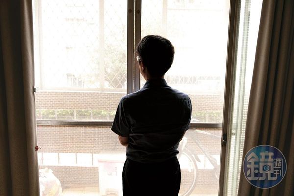妻床邊輕生亡！老公痛哭「打開她留下的手機」：原來我不理解她　生前她吞下委屈喊「那一天，其實就可以死了」