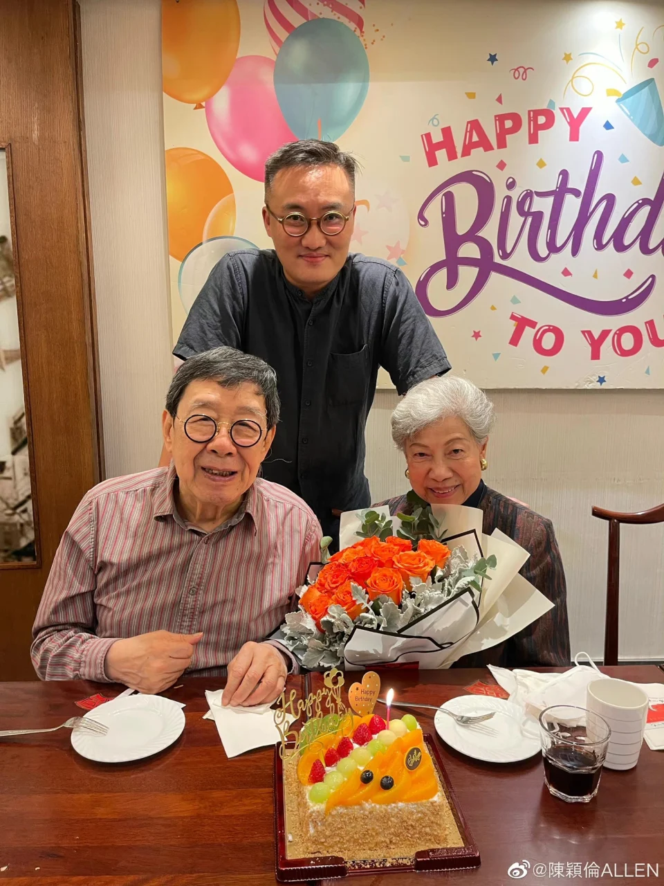 喪偶6年！資深男星被爆「向88歲摯友女星求婚」5子女都贊成　「重逢共譜黃昏戀」本人回應了