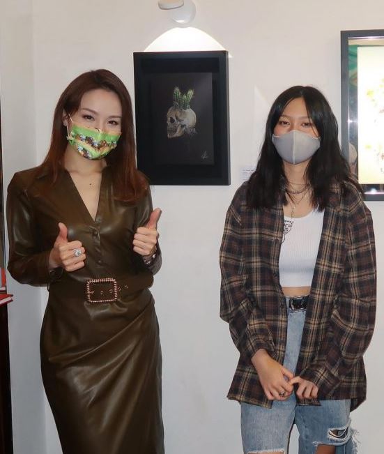 保護妻女26年！張學友「17歲么女罕曝光」自豪是才女辦畫展　迷人電眼「神似羅美薇」網讚美人胚子