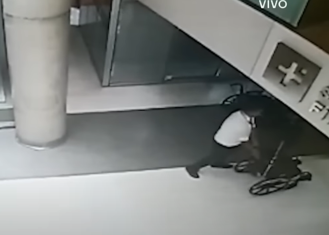 凌晨走進醫院！女子自報「住在915號房」離奇消失　護士狂抖「昨天就過世了」鏡頭全都錄