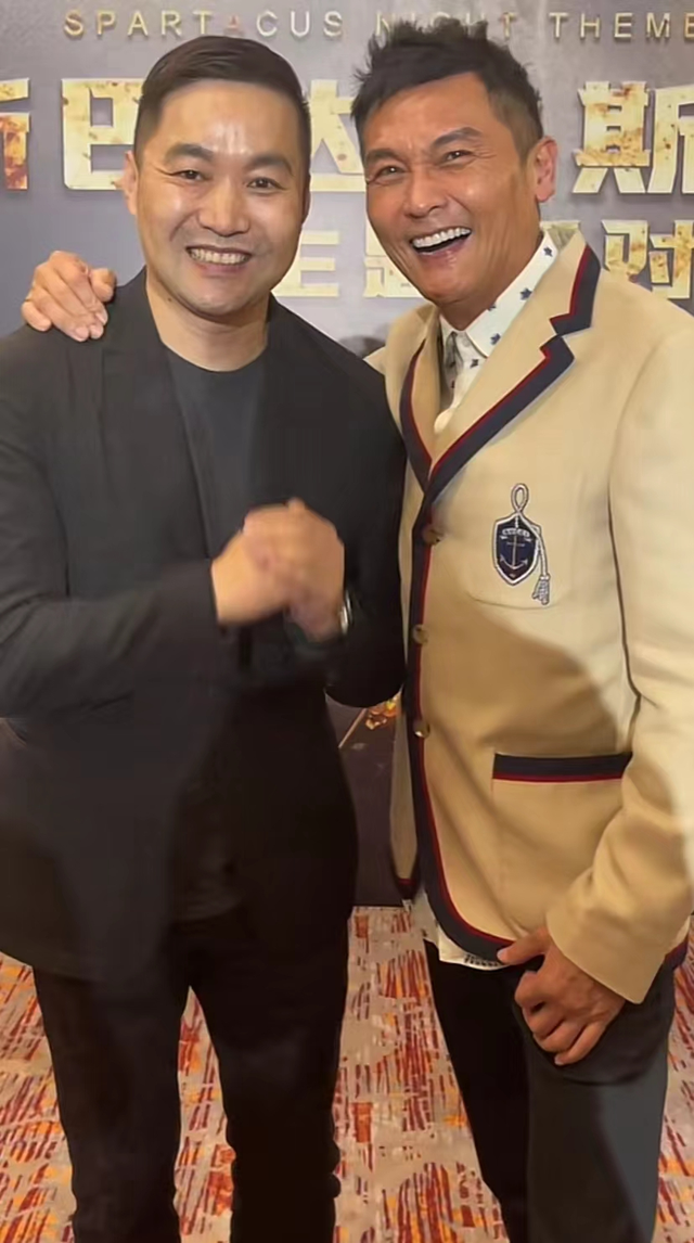 60歲關禮傑久違現身難辨認！身材暴瘦皮膚松垮，離開TVB狂接商演