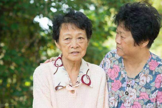 中年喪夫！58歲阿姨哭訴「邀姐姐同住養老」　「半年就受不了」決定分道揚鑣