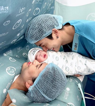 36歲戲劇男神當爸了！老婆難生育體質「求子3年終圓夢」　曝溫馨全家福「寶寶濃眉超可愛」：更努力賺錢