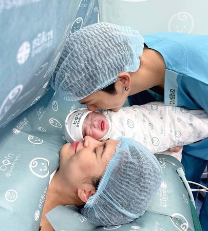 36歲戲劇男神當爸了！老婆難生育體質「求子3年終圓夢」　曝溫馨全家福「寶寶濃眉超可愛」：更努力賺錢