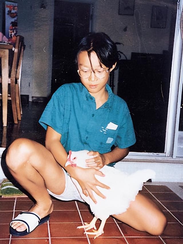 孝心爆棚！歌王砸上千萬「為救重症父親」和哥搶捐肝　「女兒2歲才結婚」親情終於圓滿了