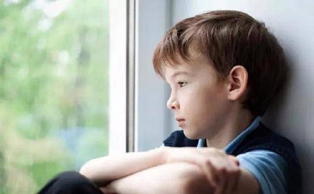 12歲兒子家中身亡!無意間發現孩子「生前畫的一幅畫」 爸爸崩潰報警:一定要嚴懲