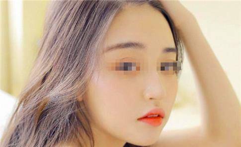 「我累了」！新婚夜「妻子拒絕與丈夫親熱」非要靠窗戶睡　第二天丈夫看向窗外哭了