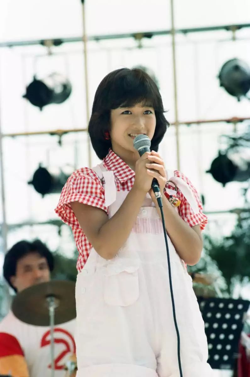 曾是知名玉女偶像！她在當紅之際「選擇一躍而下」　至今輕生原因成謎「生前一段話」暗藏玄機