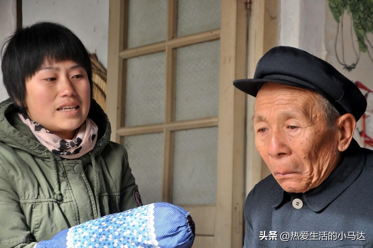 月領退休金2萬3！68歲阿公想「去兒子家養老」　兒媳提出「4個條件」阿公當場翻臉