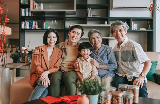 媳婦好為難！人妻被問「公婆和爸媽都生病該顧誰」當場語塞　丈夫態度理所當然「把女兒拖下水」律師也搖頭