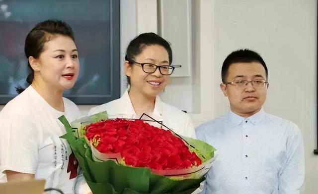 女星車禍亡！尪「墓碑深情刻三字」一看引淚目　「把岳母當親媽顧」現況曝光