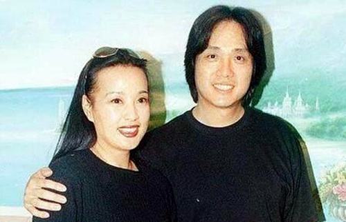 她蹲過監獄！離3次婚「被大13歲富商」追30年　61歲再嫁豪門「70歲近照」驚艷眾人