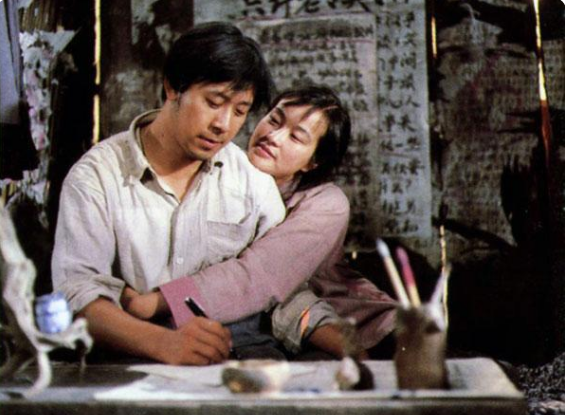 她蹲過監獄！離3次婚「被大13歲富商」追30年　61歲再嫁豪門「70歲近照」驚艷眾人
