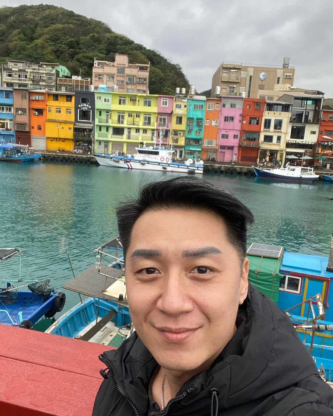 從螢光幕到市場攤位！44歲本土劇男星曹景俊的轉型之路：賣肉圓的勇氣與挑戰