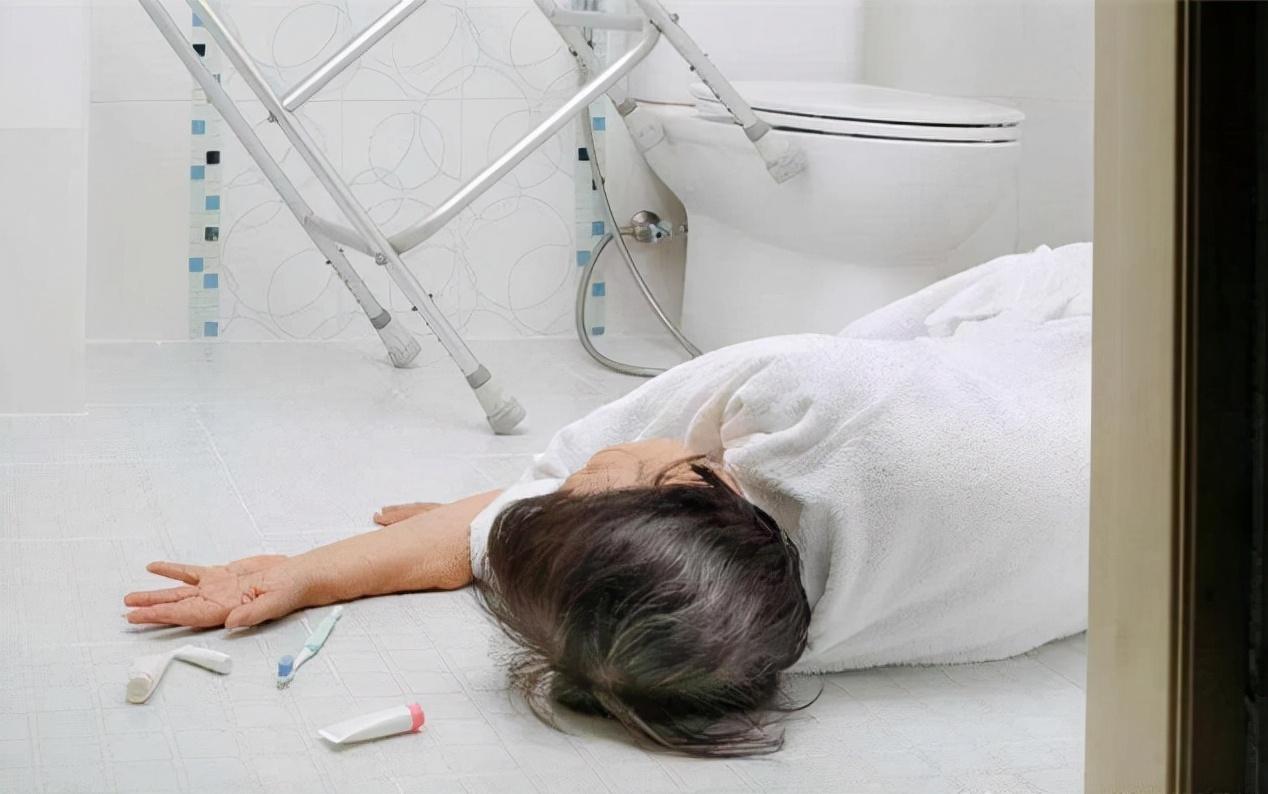 要重視！45歲男子沒水腫卻「嚴重腎衰竭」　醫生提醒：3種食物是「幫凶」千萬要少碰