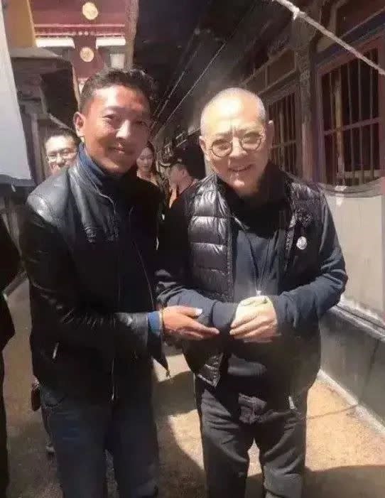 為挺好友！59歲李連杰罕現身「容貌大不同」畫面被瘋傳　網友驚覺「脖子變粗了」擔心身體狀況