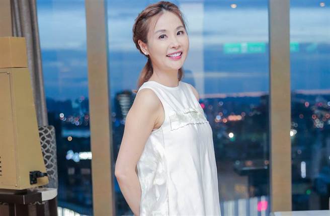 沒辦法治癒！許聖梅被醫生告知「3年內會瞎掉」　不是白內障「檢查也難發現」：已經黑一片了