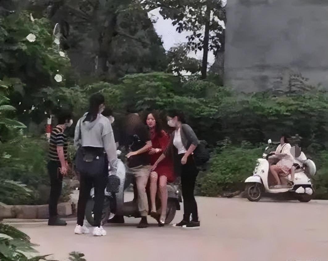 逆境重生！她是「玉女掌門人」紅極一時　今51歲「落魄到工地賣唱」網友：不可憐「豪宅頂樓有花園」
