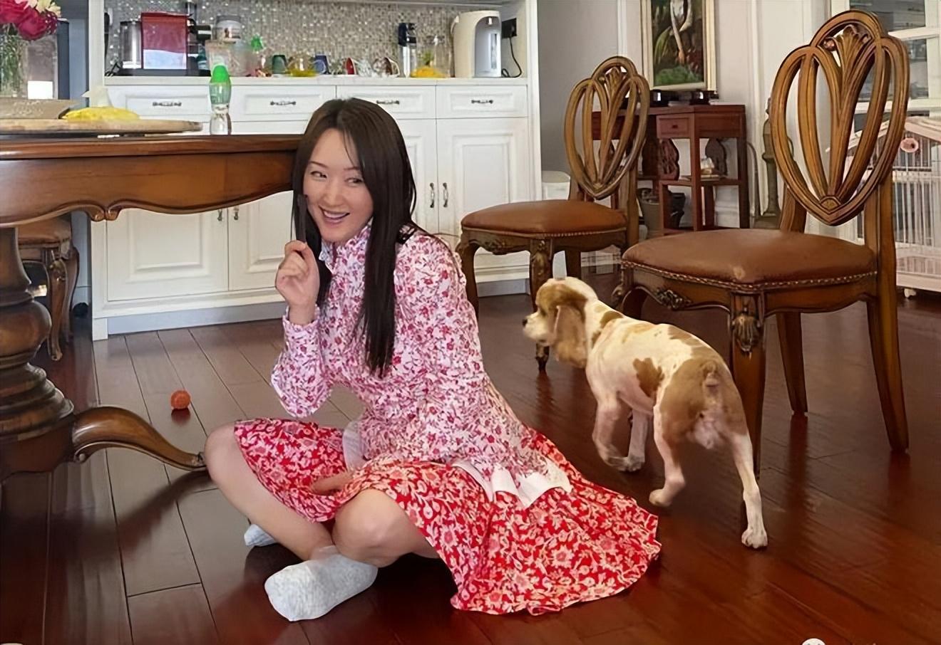 逆境重生！她是「玉女掌門人」紅極一時　今51歲「落魄到工地賣唱」網友：不可憐「豪宅頂樓有花園」