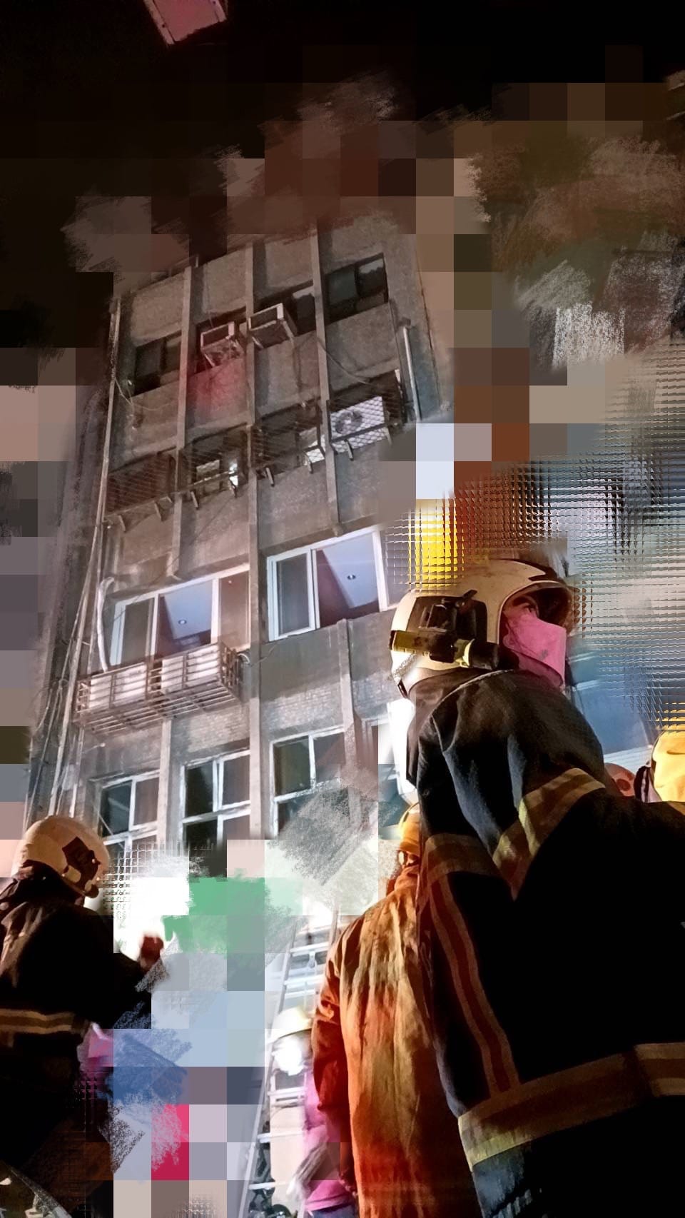 樓下突失火!43歲女星「慘遭濃煙嗆傷」險命喪火窟 「重傷戴氧氣罩」送醫畫面曝光