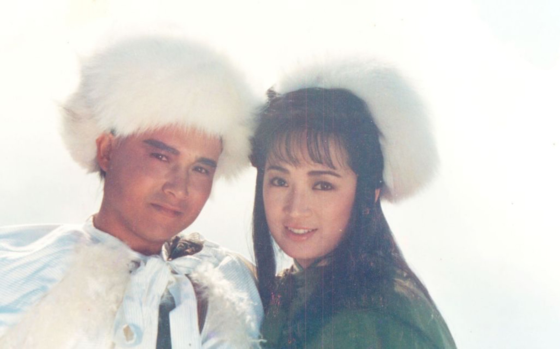 美到飄仙氣！「最美星二代」頂尖大學畢業：最感謝媽媽　曬「母女合照」高顏值網狂讚：明年選港姐