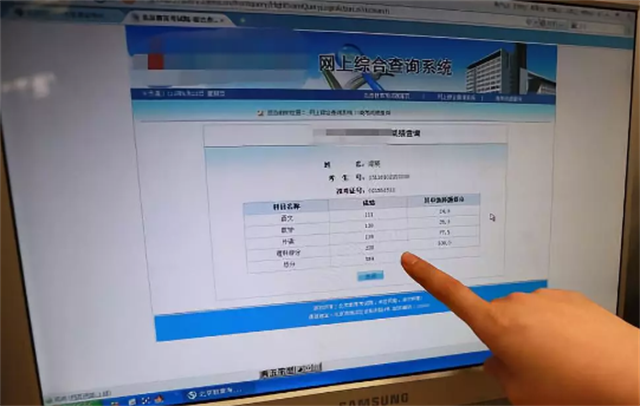 女研究生帶母上學！最終宿舍自縊　臨終遺書揭開：原生家庭最不堪的一幕
