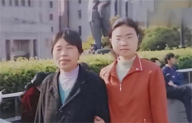 女研究生帶母上學！最終宿舍自縊　臨終遺書揭開：原生家庭最不堪的一幕