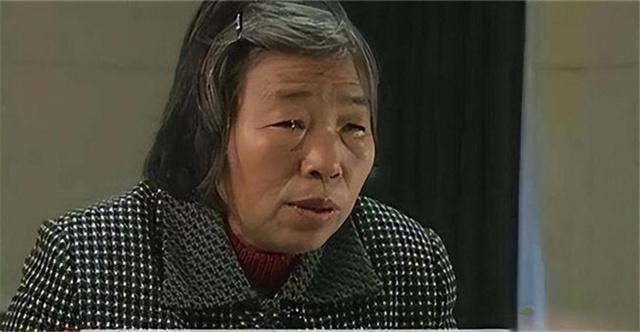 女研究生帶母上學！最終宿舍自縊　臨終遺書揭開：原生家庭最不堪的一幕