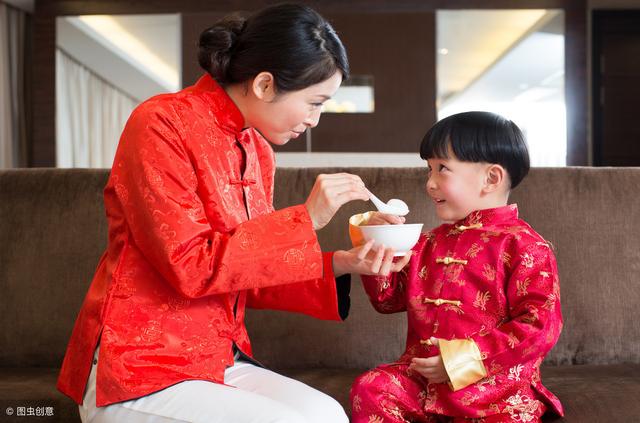 結婚8年！婆婆元宵「煮一鍋湯圓」全家吃得不亦樂乎　「我吃下一口」選擇離婚了