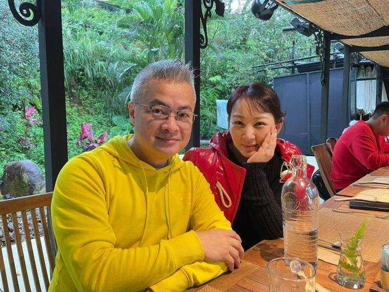 驚爆夫妻分房睡！郁方甜蜜告白竟「抓包富商尪可疑舉動」　質問「是不是變心」下秒他認了