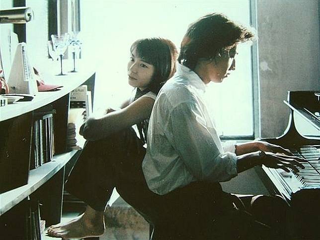 迷倒木村拓哉！《悠長假期》山口智子「經典年上戀」爆紅日本　59歲「俏麗短髮超凍齡」身材更犯規❤️