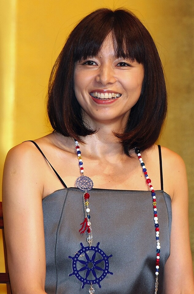 迷倒木村拓哉！《悠長假期》山口智子「經典年上戀」爆紅日本　59歲「俏麗短髮超凍齡」身材更犯規❤️