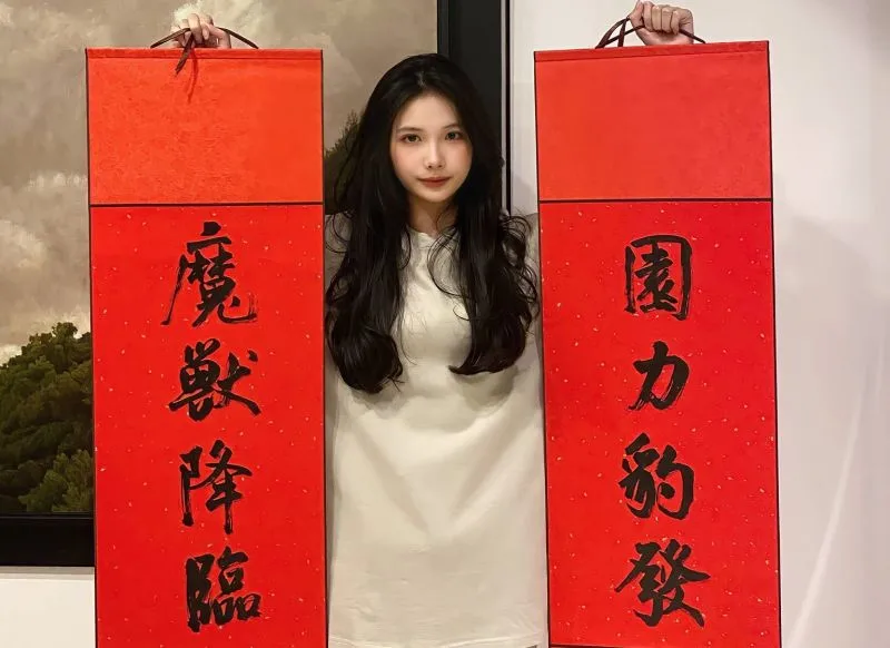 最美星二代！蔡詩萍公開示愛太座「罕曬全家福」　「17歲女兒意外搶鏡」私下才華洋溢